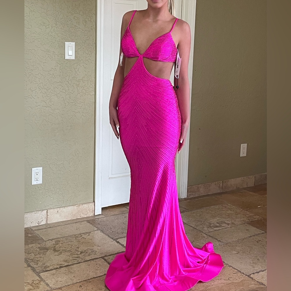 SHERRI HILL 55518